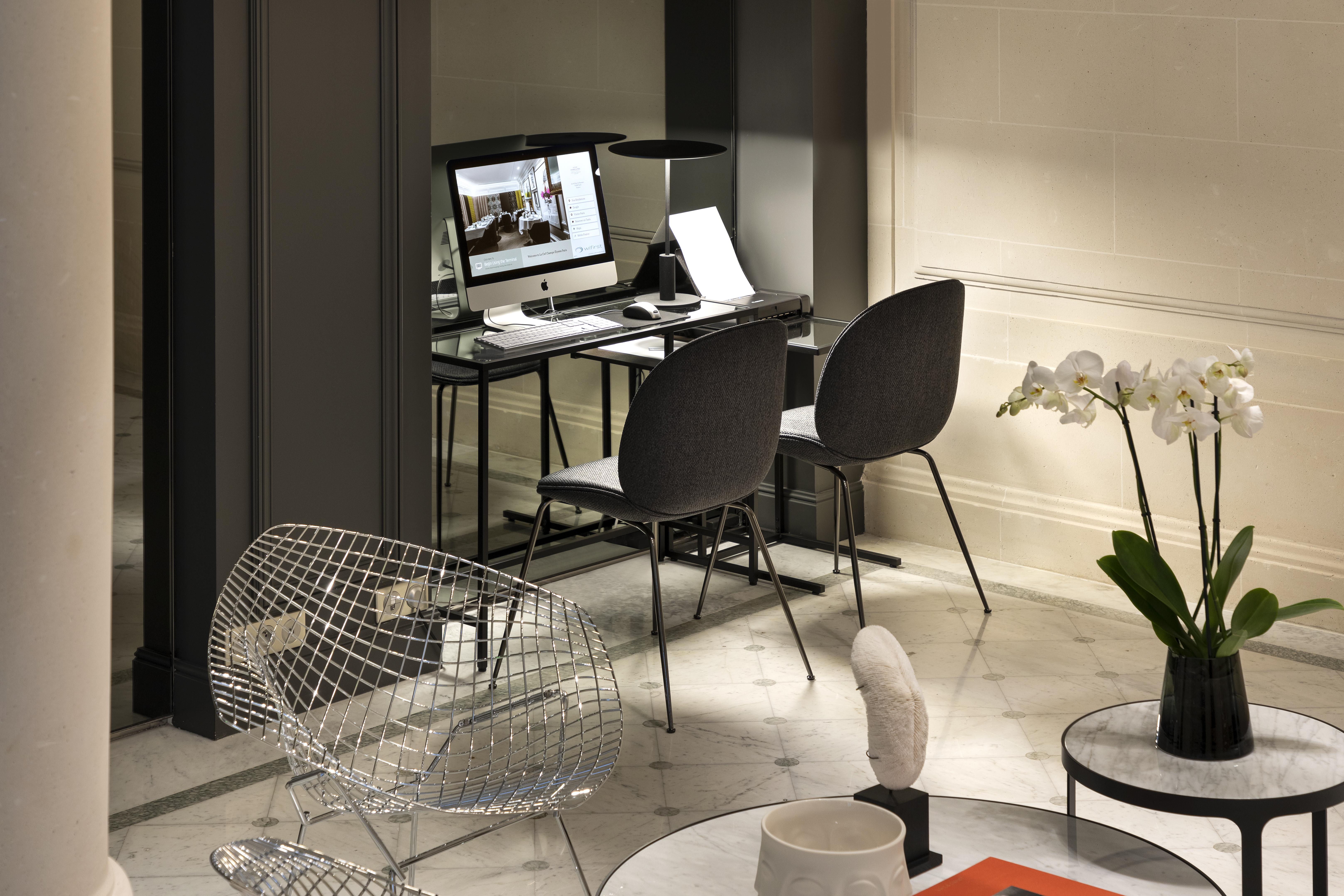 La Clef Champs-Elysees Paris By The Crest Collection Exterior photo The Business Center