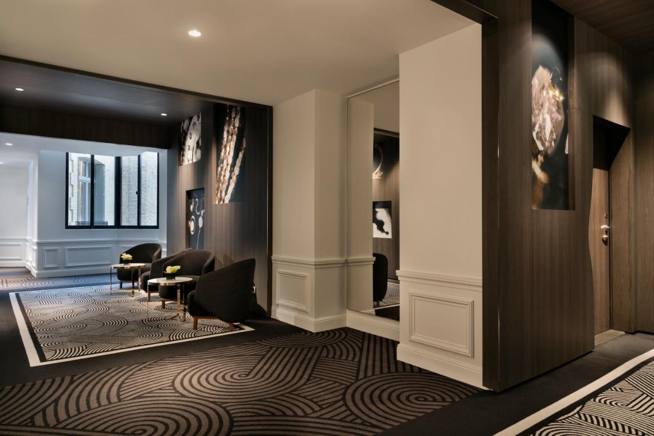 La Clef Champs-Elysees Paris By The Crest Collection Exterior photo The hotel's lobby